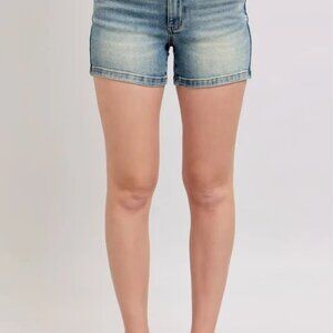 Hazel Blues® | Judy Blue V-Front Vintage Wash Shorts